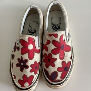 Floral Vans Slip Ons 6.5